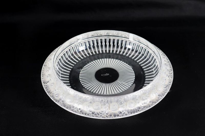 Centrotavola "Honfleur" in cristallo francese di Lalique. Firmato
