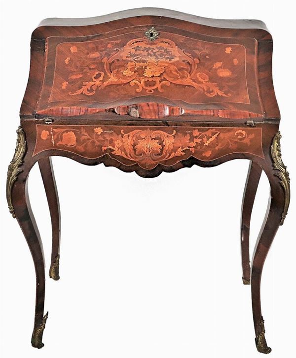 Piccola ribalta francese Napoleone III in palissandro ed ebano viola, con intarsi a motivi di intrecci floreali e volute
