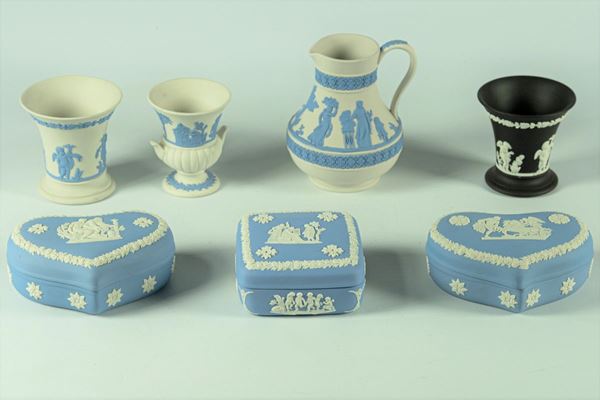 Lotto in porcellana Inglese Wedgwood  - Asta Dipinti antichi, mobili, arredi e oggetti d'arte - Gelardini Aste Casa d'Aste Roma