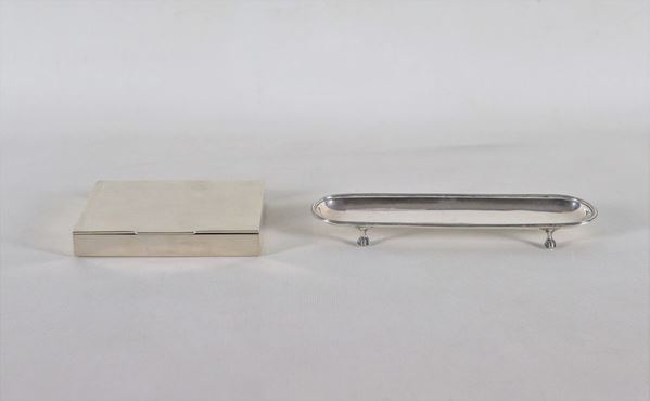 Lotto in argento di un portapenne da tavolo e una scatola portasigarette, (2 pz) gr. 280