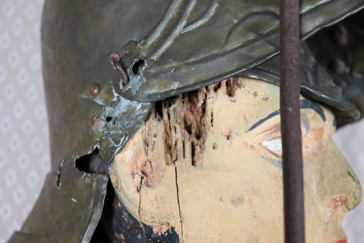 Coppia di "Pupi Siciliani" in legno policromo