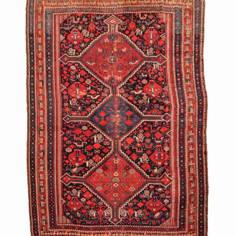 Tappeto Shiraz a disegni geometrici su fondo rosso e blu, M. 2,82 x 1,65.