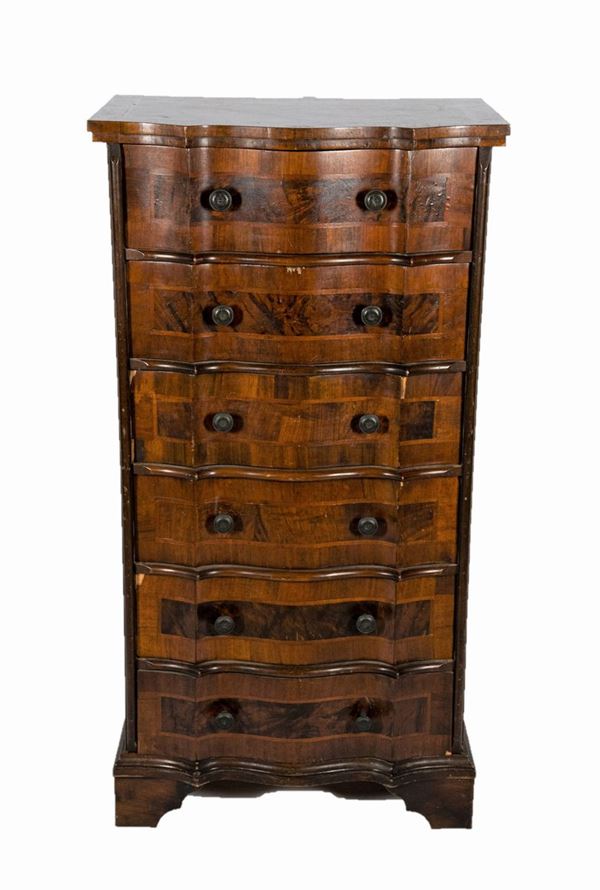 Veneto chest of drawers in walnut