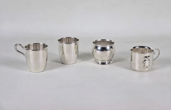 Lotto in argento di 2 boccalini e 2 bicchierini, (4 pz) gr. 210