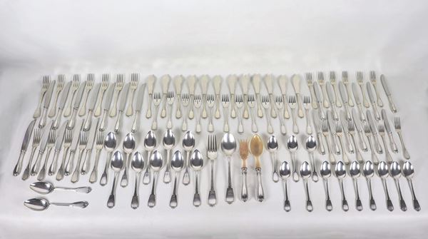 Antique cutlery set in chiseled silver, (100 pcs) gr. 4740