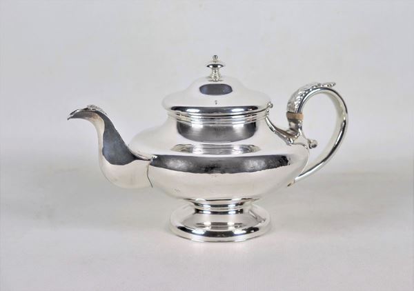 Antique English teapot in chiseled and embossed Sheffield