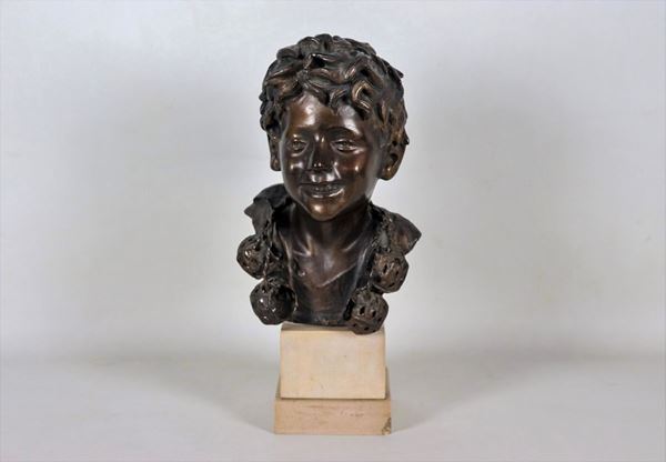 Antico busto napoletano in bronzo "Scugnizzo", basetta in marmo bianco