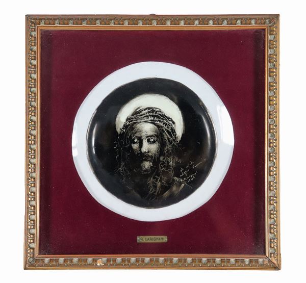 Roberto Carignani - Firmato e datato 1961. "Ecce Homo" piatto in ceramica Ind. Ceramiche Galvani Friuli, dipinto a monocromia, diametro cm 28