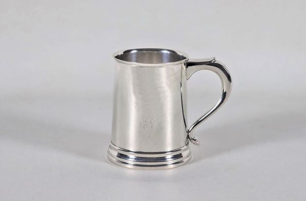 Boccale in argento liscio con manico ricurvo, gr. 300
