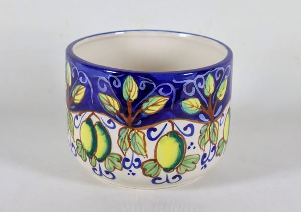Polychrome porcelain cachepot decorated with leaves and lemons motifs