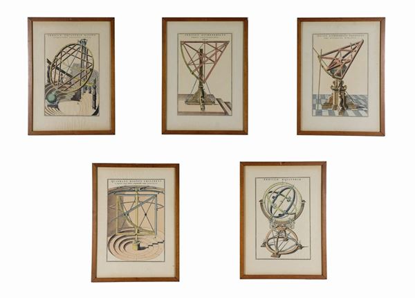 Lotto di cinque antiche incisioni acquarellate su carta "Strumenti astronomici"