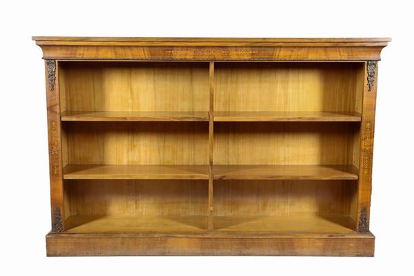 French bookcase with open front in walnut, with inlays in satin wood threads, gaskets and friezes in bronze and a series of shelves inside