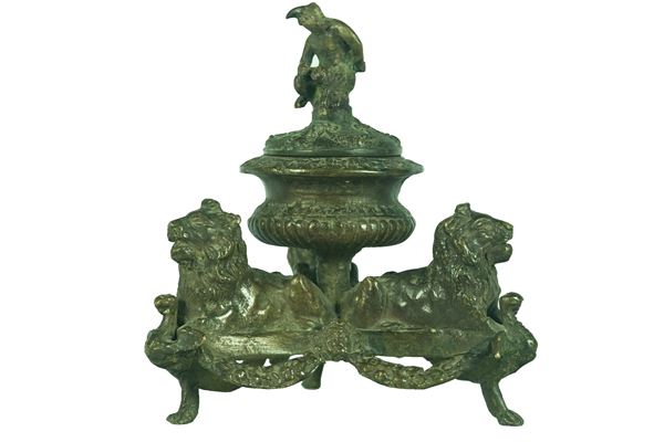 Tuscan inkwell in bronze
