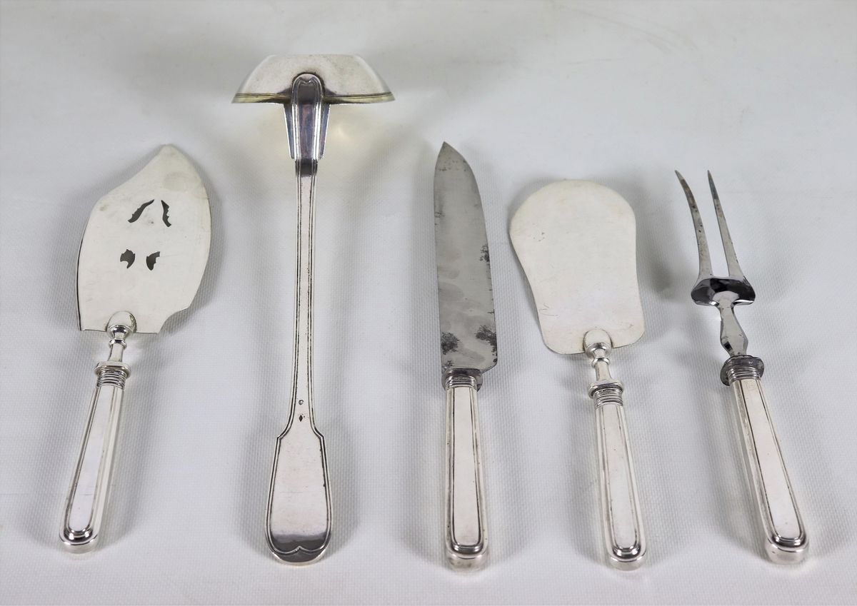 Set di posate da portata romane in argento, Bolli Camerali Stato Pontificio, Argentiere Belli Vin...