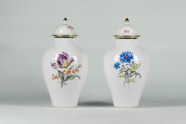 Coppia di Potiches in porcellana Meissen
