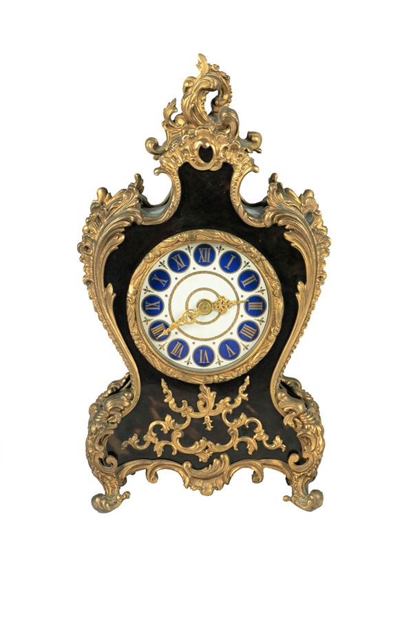 Louis XV line table clock