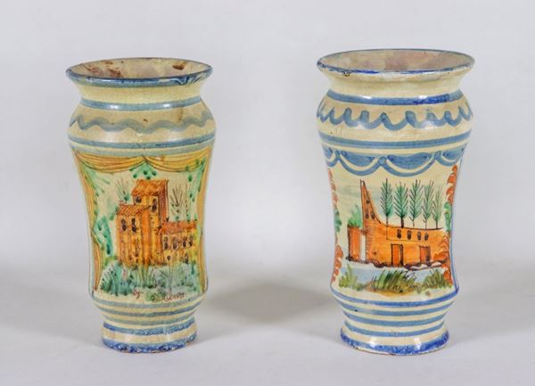 Pair of polychrome glazed majolica from Cerreto, decorated with landscape motifs
