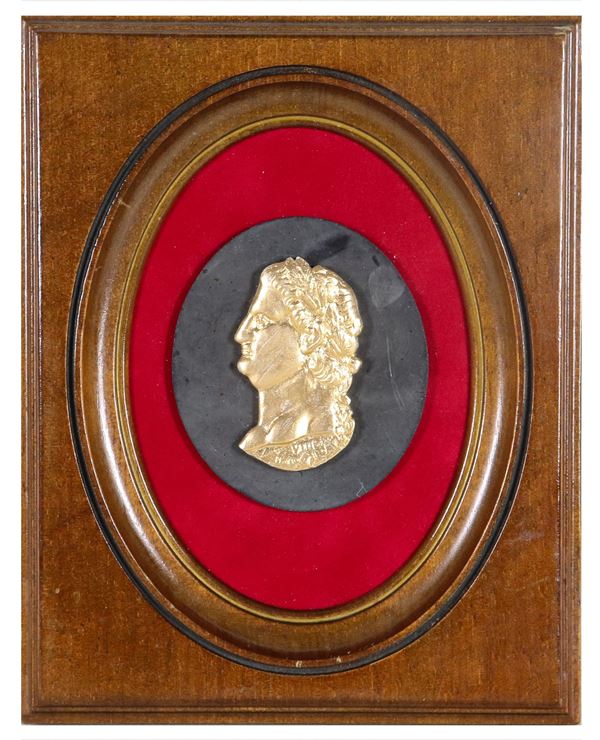 Small oval marble medallion with gilt plaster bust of Emperor Otto