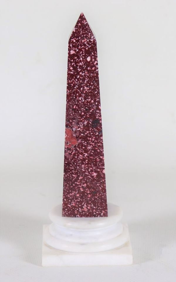 Small obelisk in porphyry marble with base in white Carrara marble