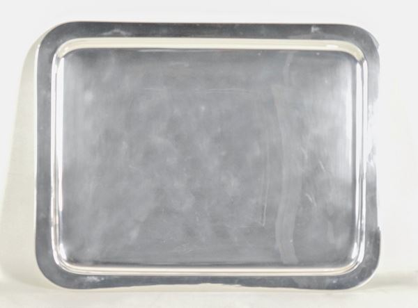 Vassoio rettangolare in argento liscio con bordo stondato, gr. 1380