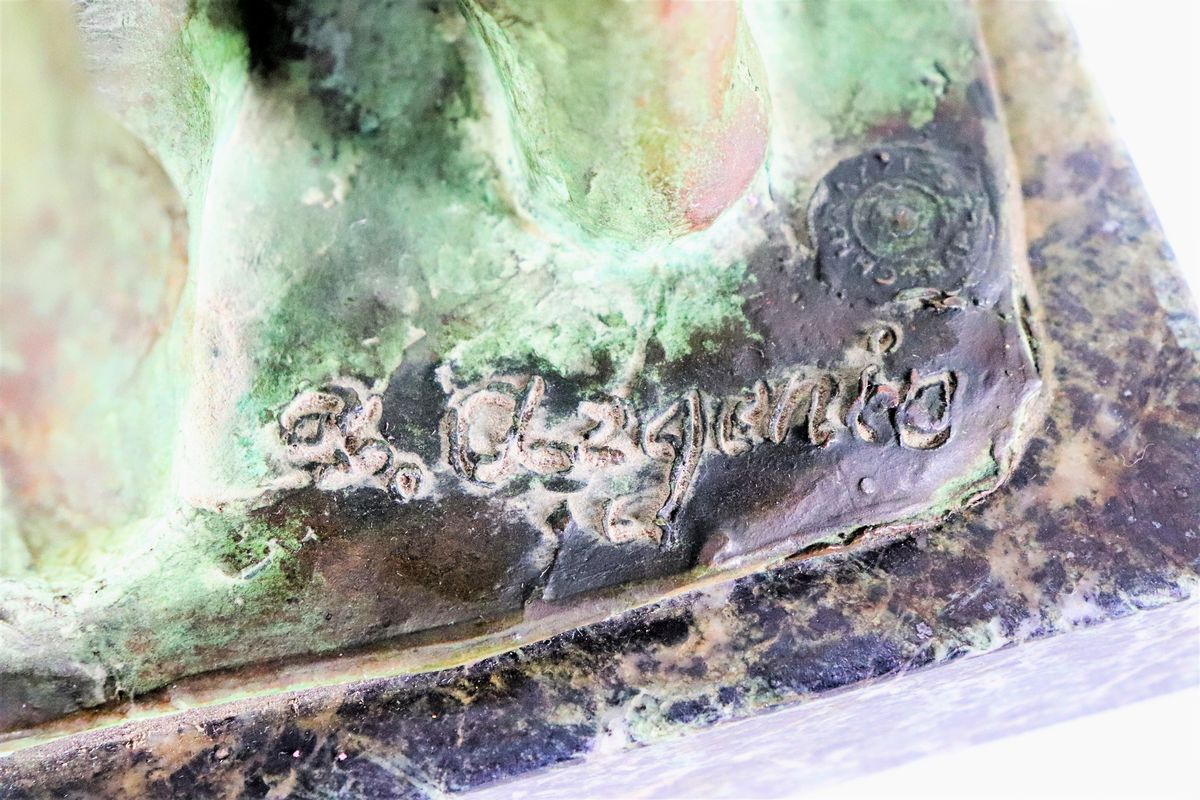 "Nudo di giovane ragazza", scultura in bronzo con base in marmo. Firmata