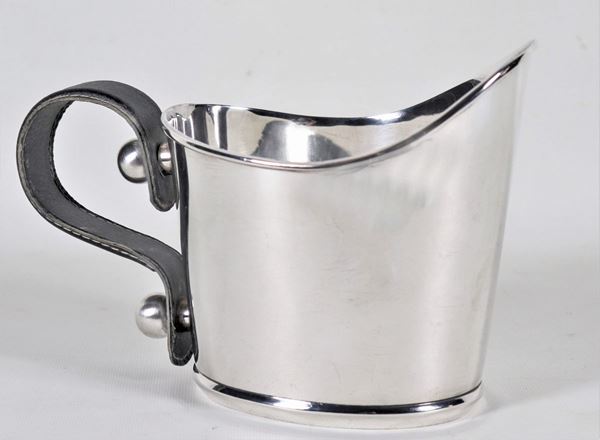 Pitcher in silver metal with handle covered in leather, interior in vermeil