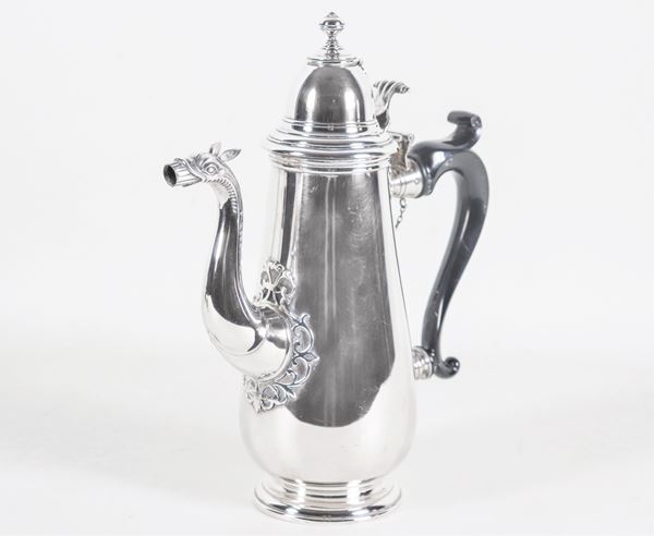 Silver coffee pot with dragon head beak and ebonized wood handle, gr. 670
