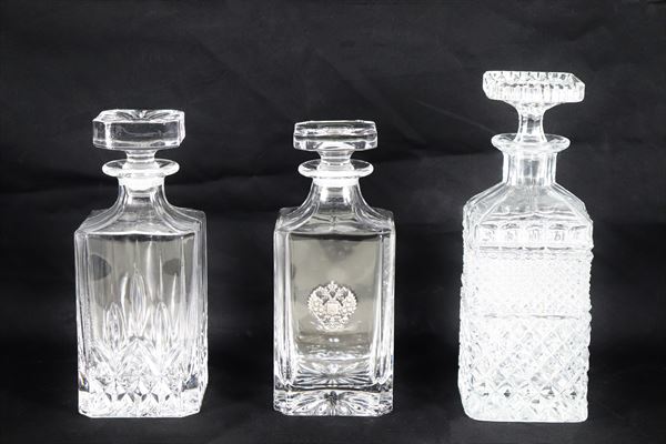 Lot of three liqueur bottles in diamond-pointed crystal