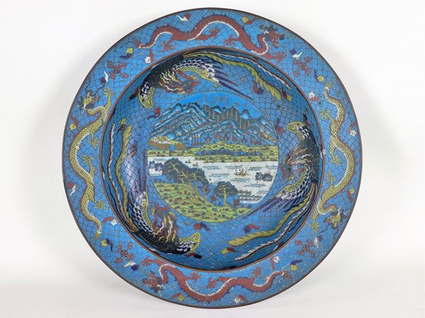 Ancient Chinese basin, entirely covered with polychrome cloisonné enamels with motifs of flowers, dragons and various exotic fish