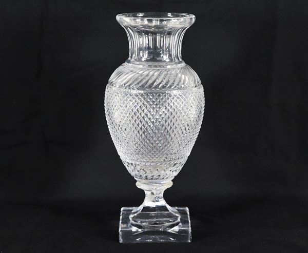Amphora in Bohemian crystal worked with a diamond point with geometric motifs