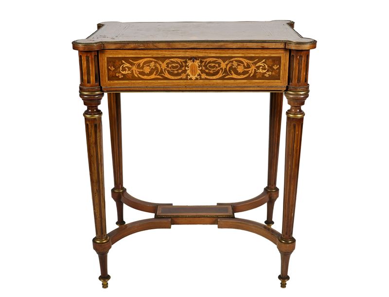 Piccolo tavolino rettangolare da centro Napoleone III (1852-1870), in ebano viola e bois de rose,...