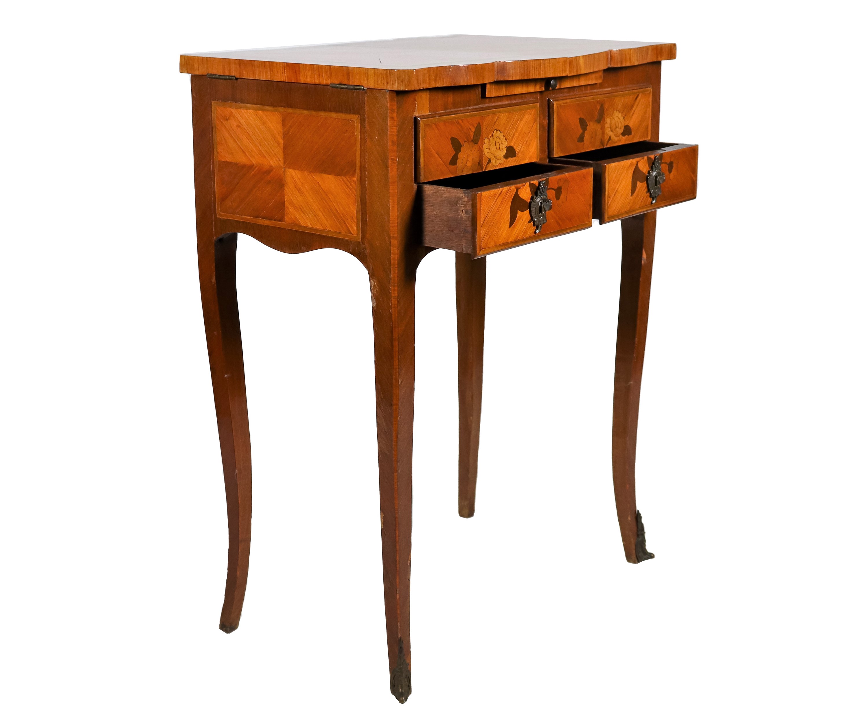 Piccola poudresse francese Napoleone III (1852-1870), in ebano viola e mogano con filettature int...