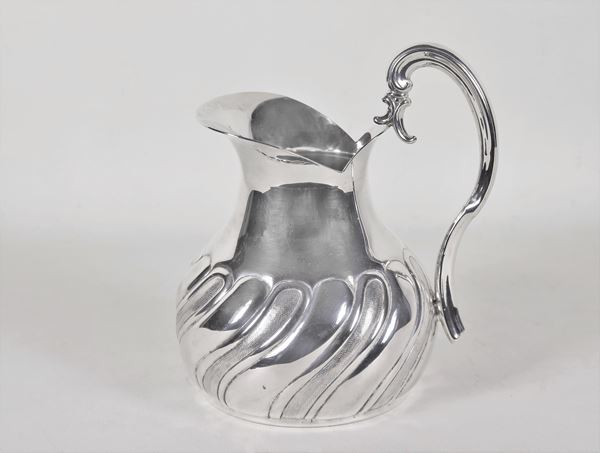 Water jug in silver-plated, embossed and torchon-chiseled metal