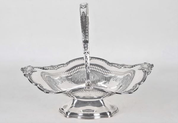 Antique English basket with sheffield handle, with chiseled, embossed and pierced edges