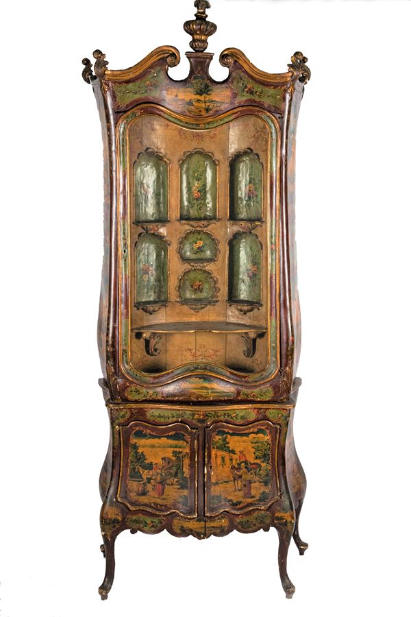 Louis XV line display cabinet in lacquered wood