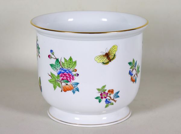 White Herend porcelain cachepot, with relief enamelled decorations with motifs of flowers and butterflies