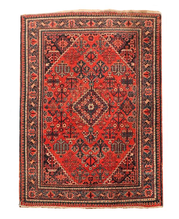Saveh carpet with geometric designs on a red background, M. 1.97 x 1.33