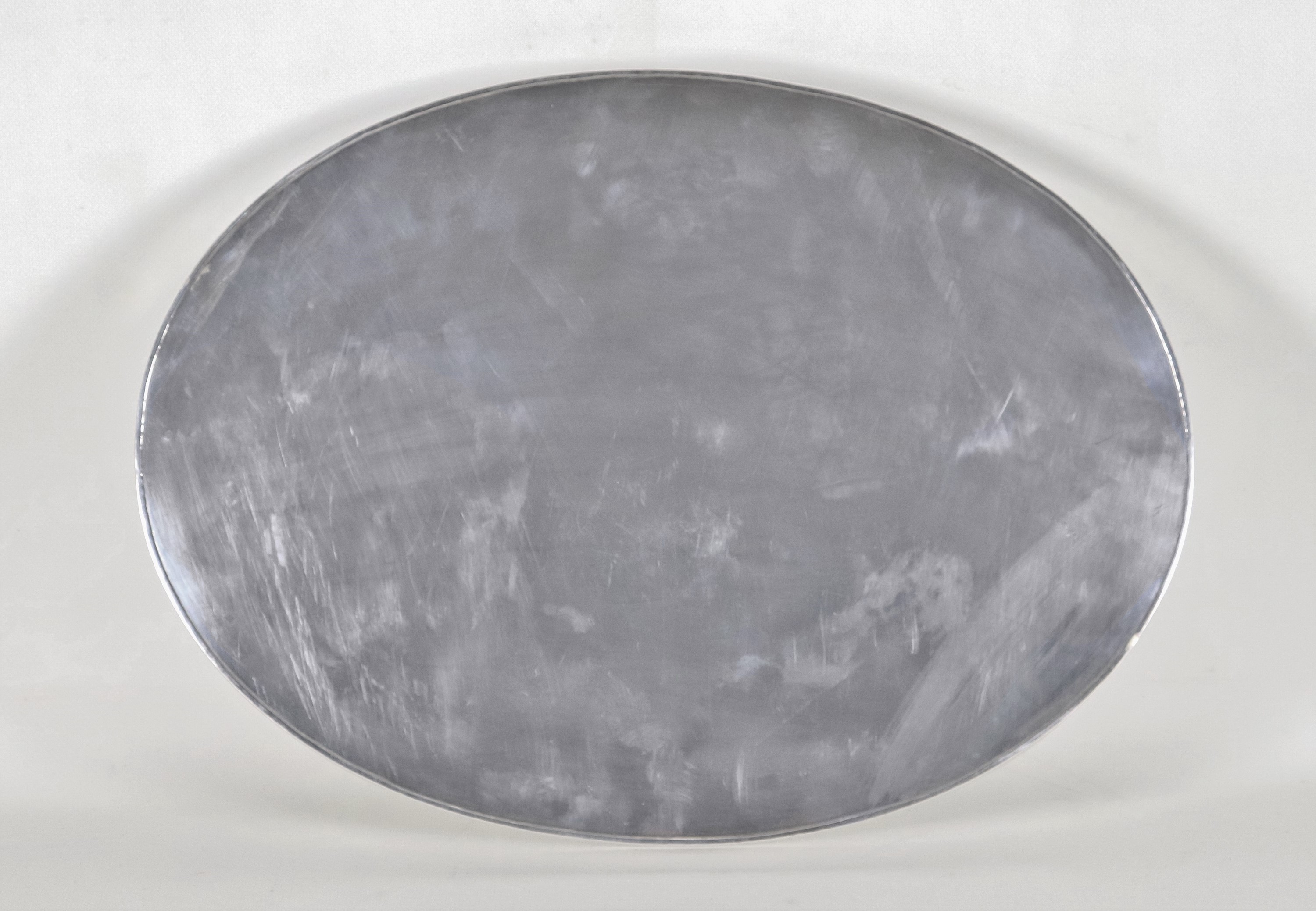 Vassoio ovale in argento con ringhierina cesellata e traforata, gr. 1440