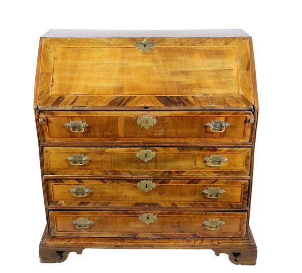 Ribalta inglese Giorgio III (1760-1819) in noce, con filettature intarsiate in legno satinato