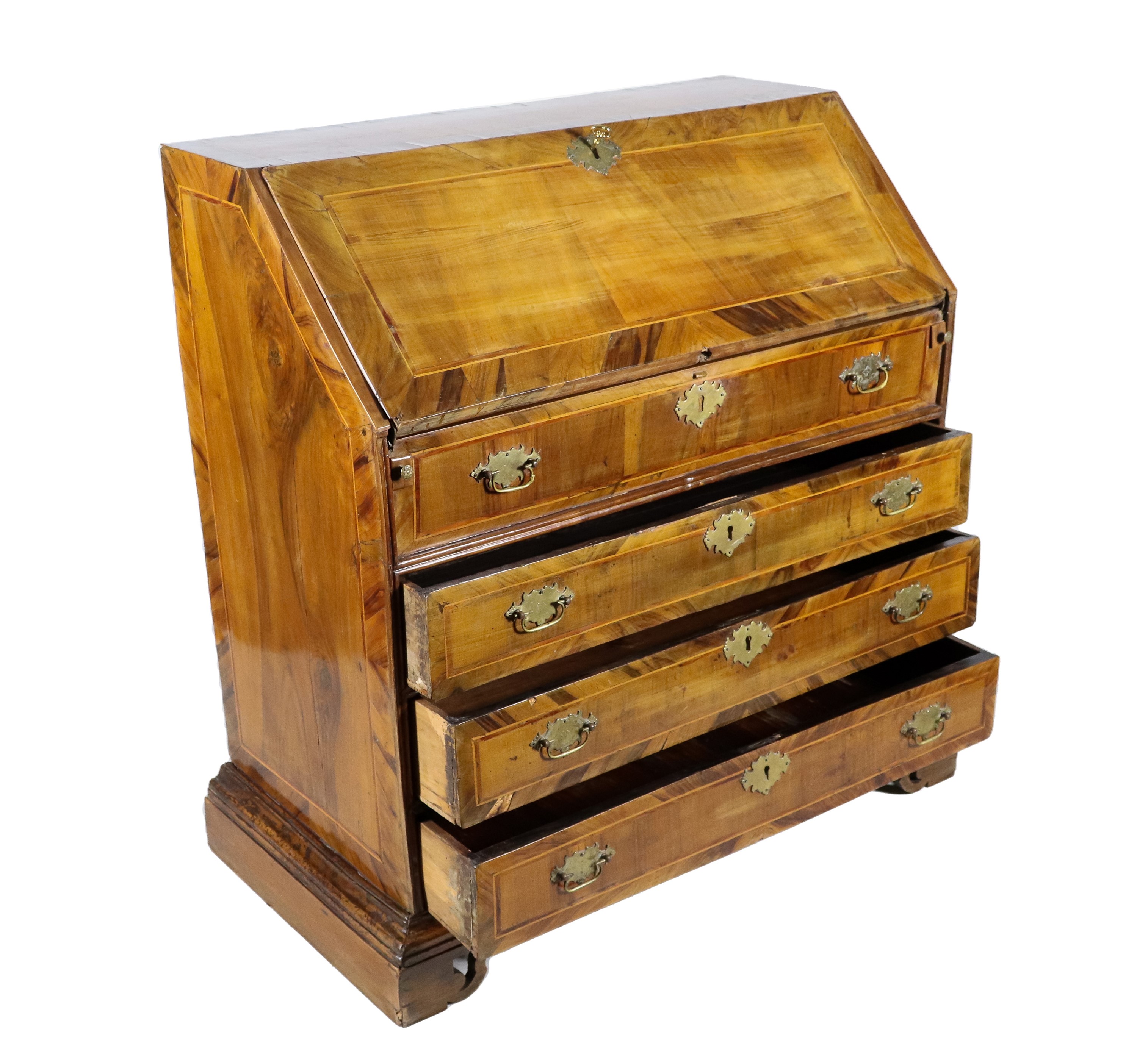 Ribalta inglese Giorgio III (1760-1819) in noce, con filettature intarsiate in legno satinato