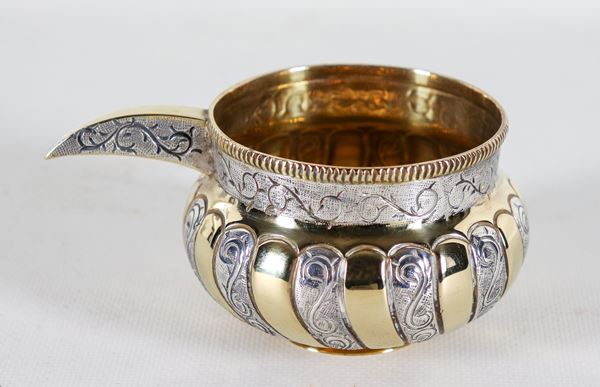 Tazza assaggiavino messicana in argento Sterling 925 sbalzato e dorato, gr. 185