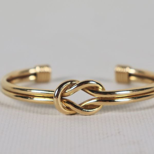 Bracciale rigido con nodo Savoia in oro giallo 18kt, gr. 35