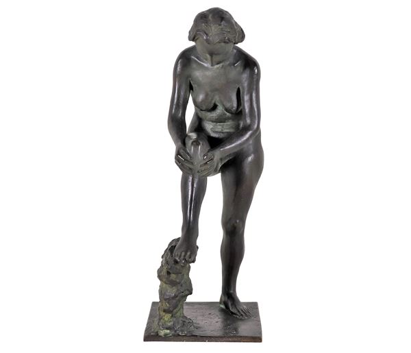 Alfredo Biagini - Signed. "Nude woman", bronze sculpture