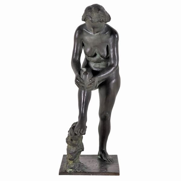 Alfredo Biagini - Signed. "Nude woman", bronze sculpture