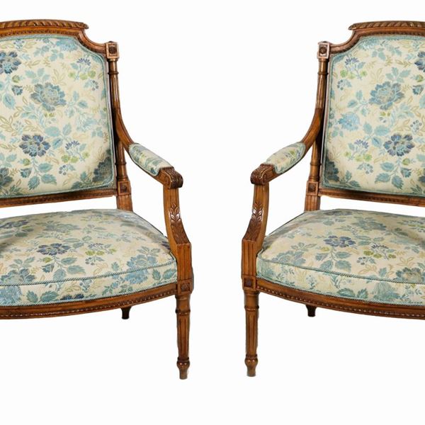 Pair of French armchairs from the Louis XVI line in carved decapé wood, covering in damask fabric