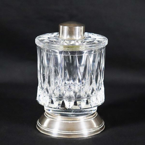 Cylindrical box for biscuits in diamond-pointed crystal with silver knob and base