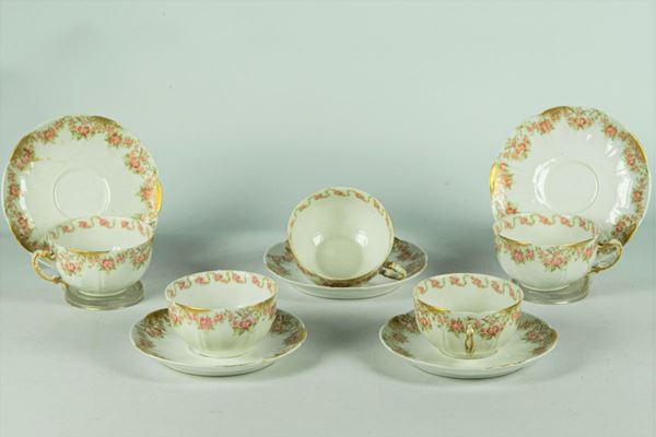 Cinque Tazze con piattini in porcellana Francese di Limoges