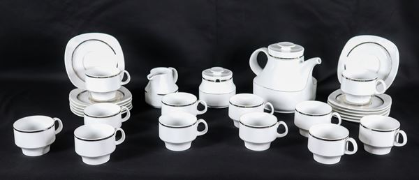 Servizio da tè in porcellana bianca tedesca con filettature argentate, (15 pz)