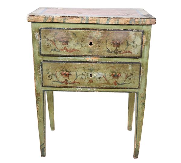 Louis XVI Roman bedside table in green lacquered wood, with decorations painted with festoons motifs and vases with fruit and flowers, faux marble top, two underlying drawers and four inverted truncated pyramid legs