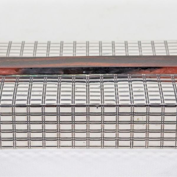 Scatola Art Decò rettangolare in legno, rivestita in argento con due tiretti laterali